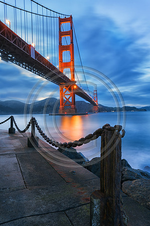 Golden gate Bridge : Dusk at Fort Point, San Francisco